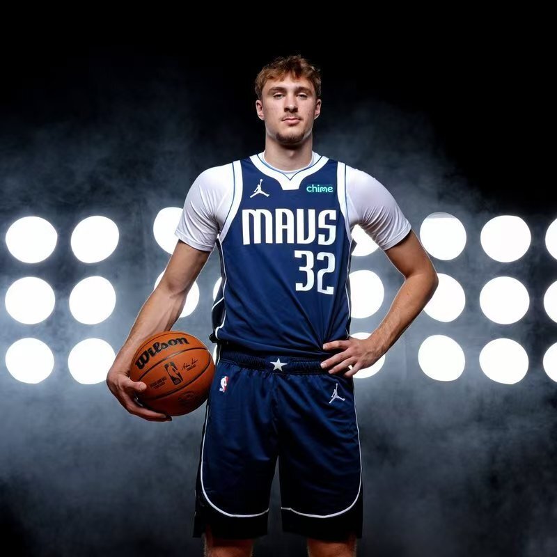 雷霆亚历山, MugwA