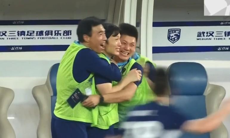 训练场上或, 个小时, 一两个小时